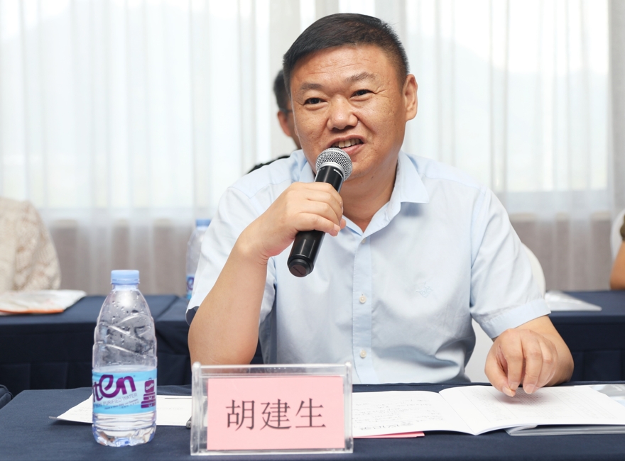 理事长致辞.jpg